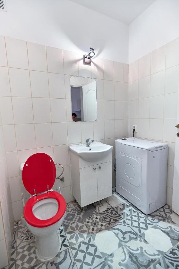 Stanford Aparthotel Gara De Nord Bucarest Esterno foto