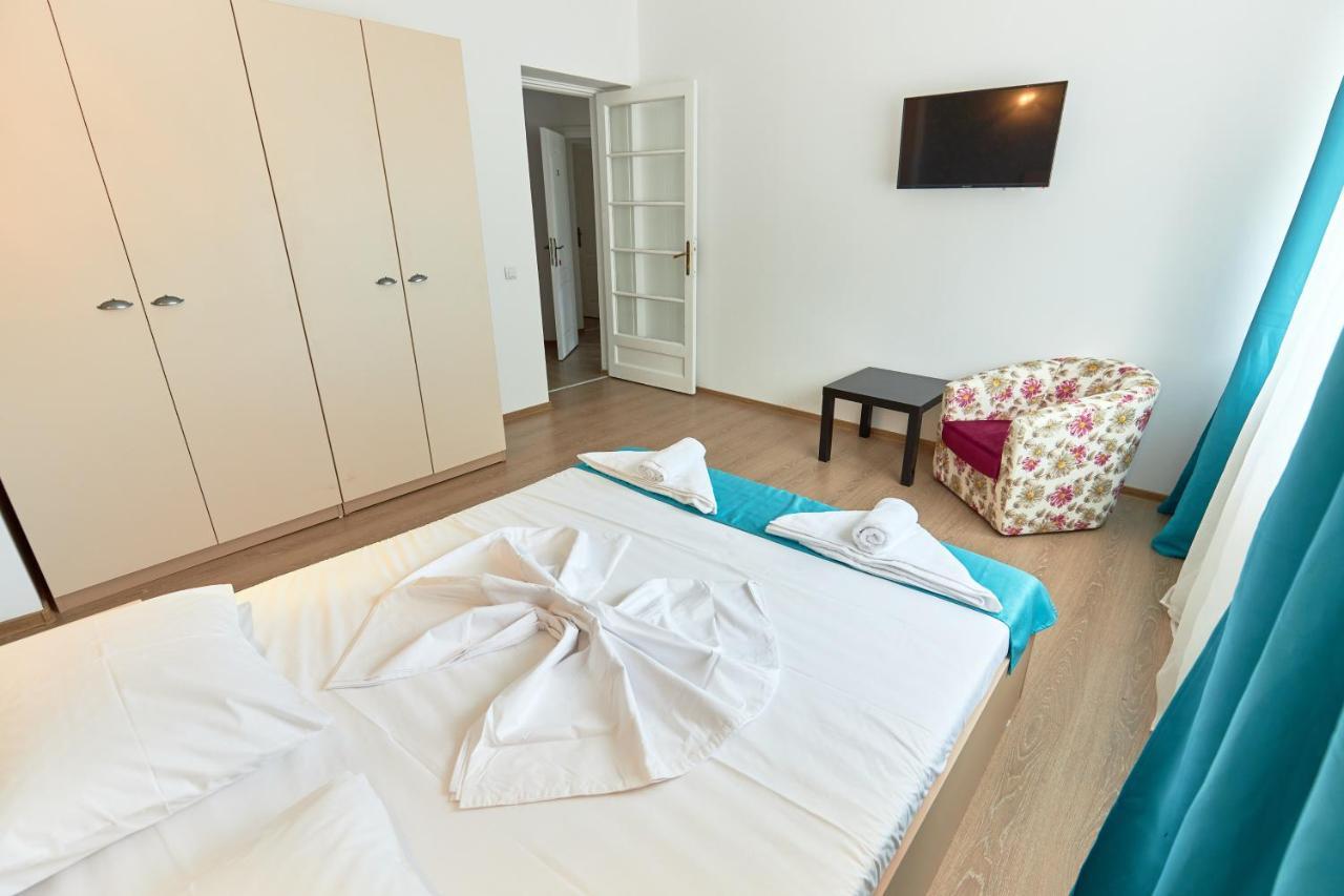 Stanford Aparthotel Gara De Nord Bucarest Esterno foto
