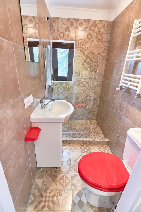 Stanford Aparthotel Gara De Nord Bucarest Esterno foto