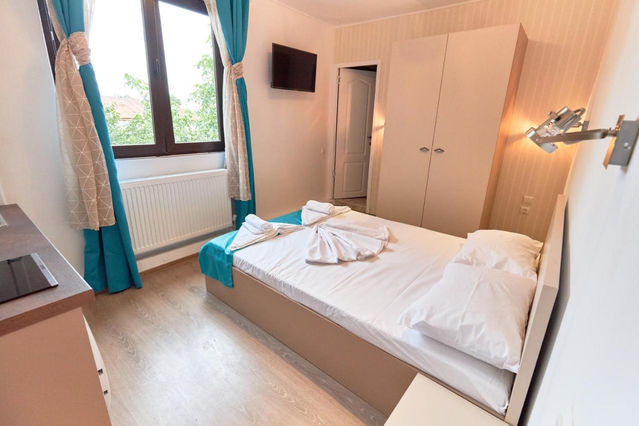 Stanford Aparthotel Gara De Nord Bucarest Esterno foto