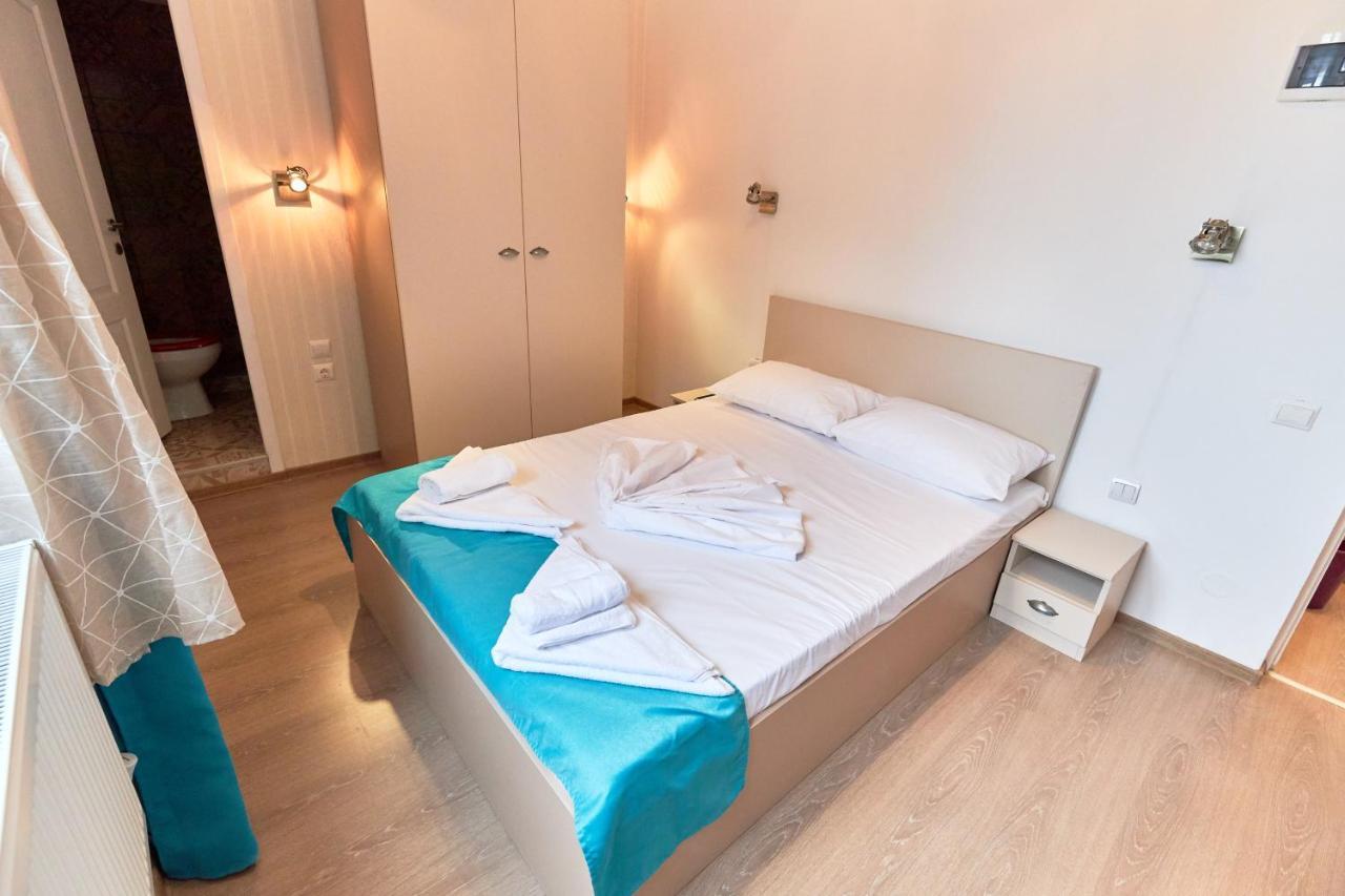 Stanford Aparthotel Gara De Nord Bucarest Esterno foto