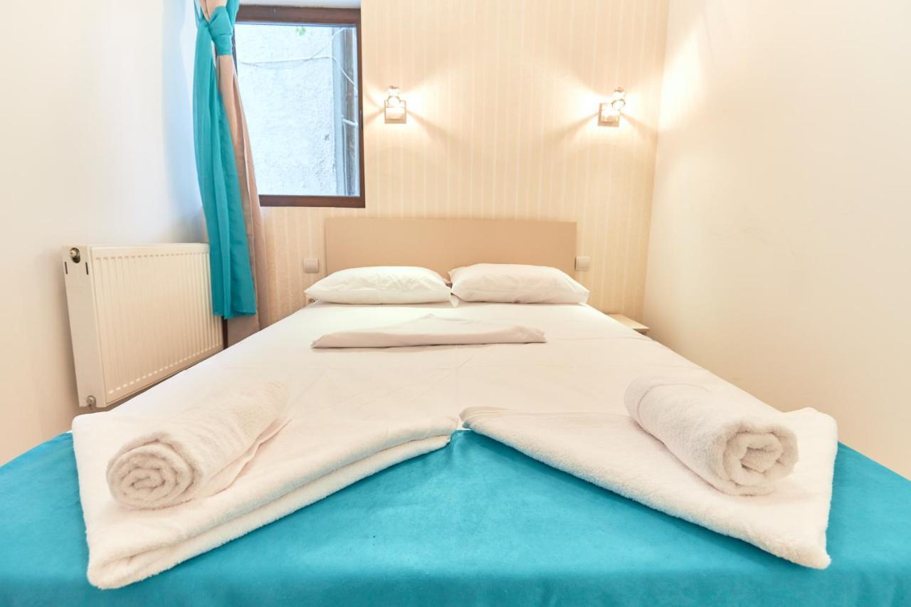 Stanford Aparthotel Gara De Nord Bucarest Esterno foto