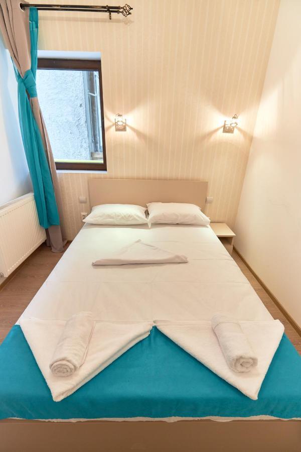 Stanford Aparthotel Gara De Nord Bucarest Esterno foto