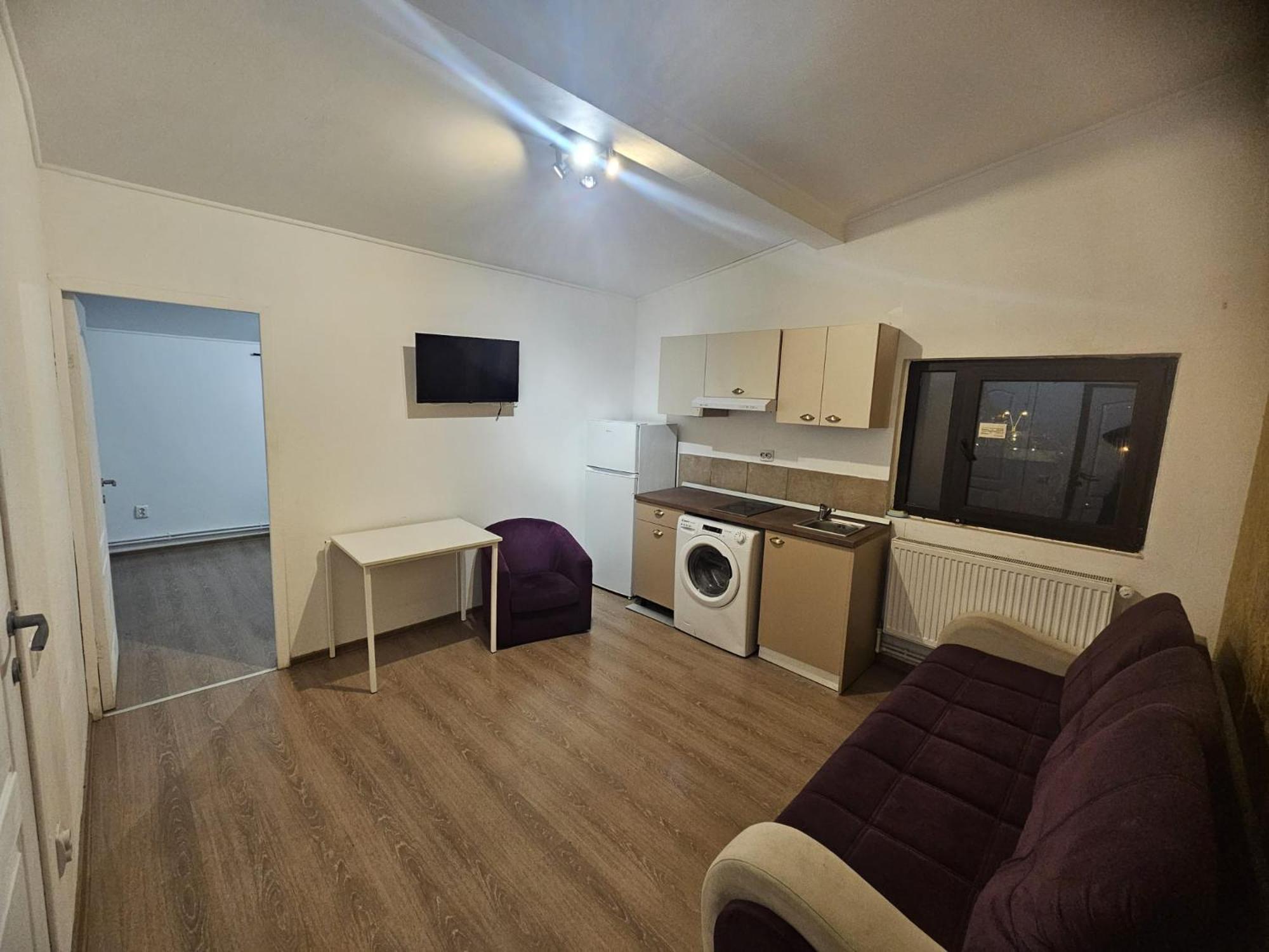 Stanford Aparthotel Gara De Nord Bucarest Esterno foto